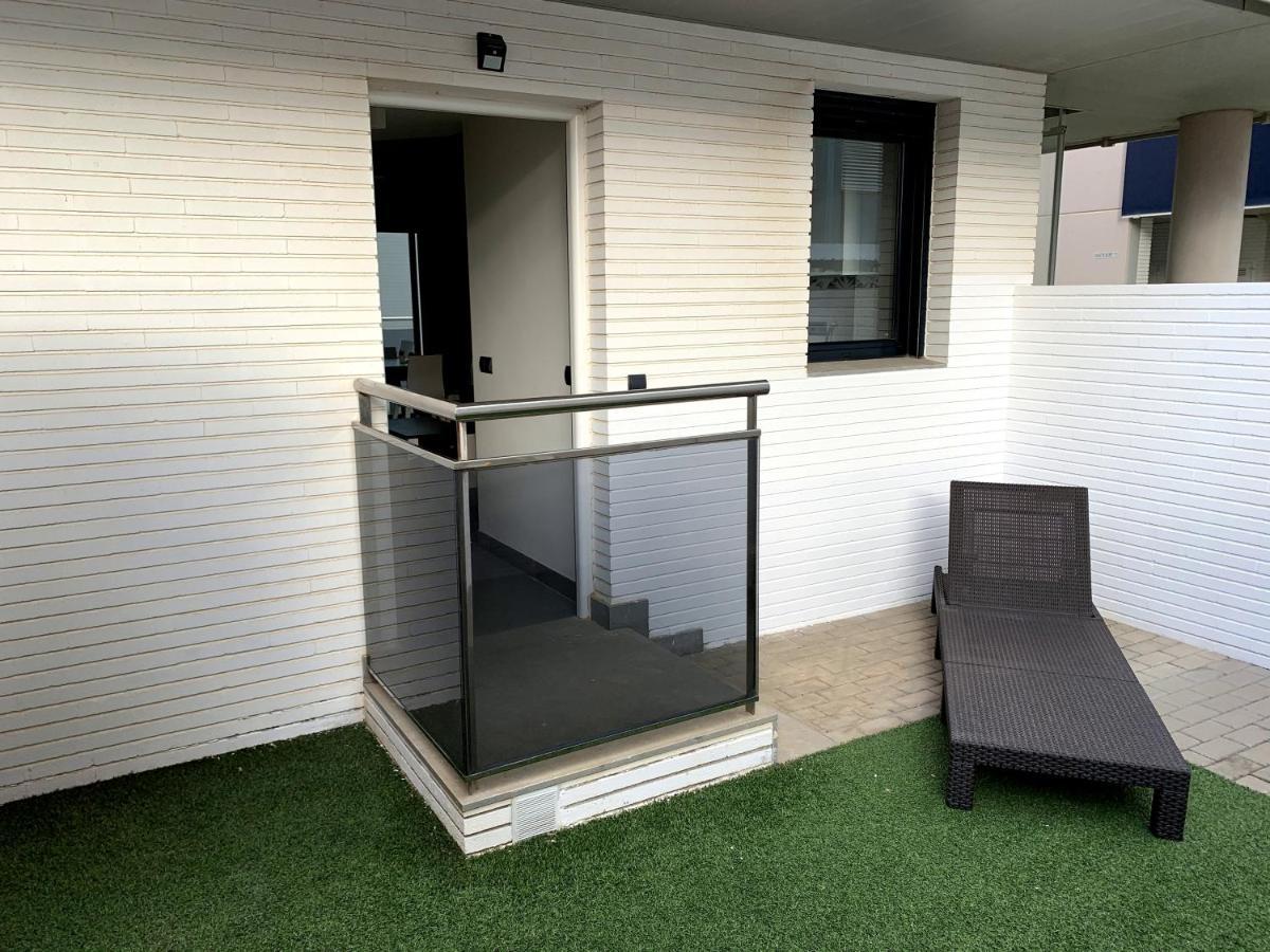 Apartamento con jardín en primera linea de playa con parking y piscina Peñíscola Exterior foto